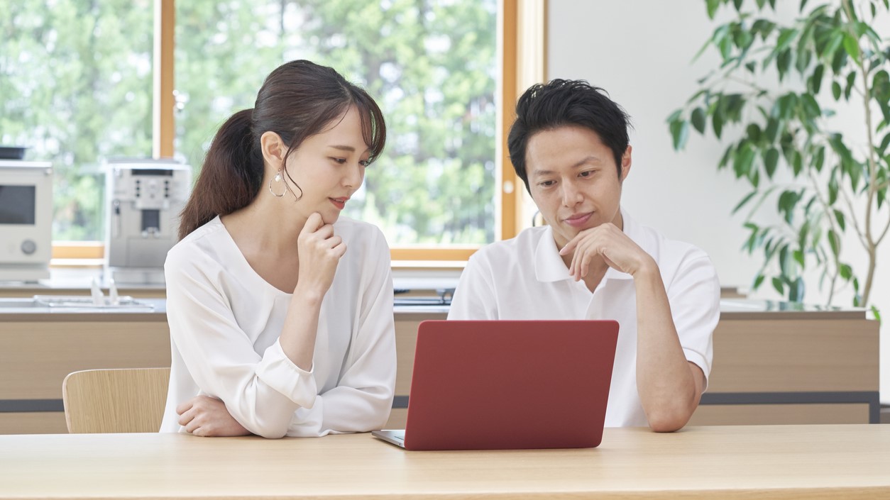 保活に悩む夫婦